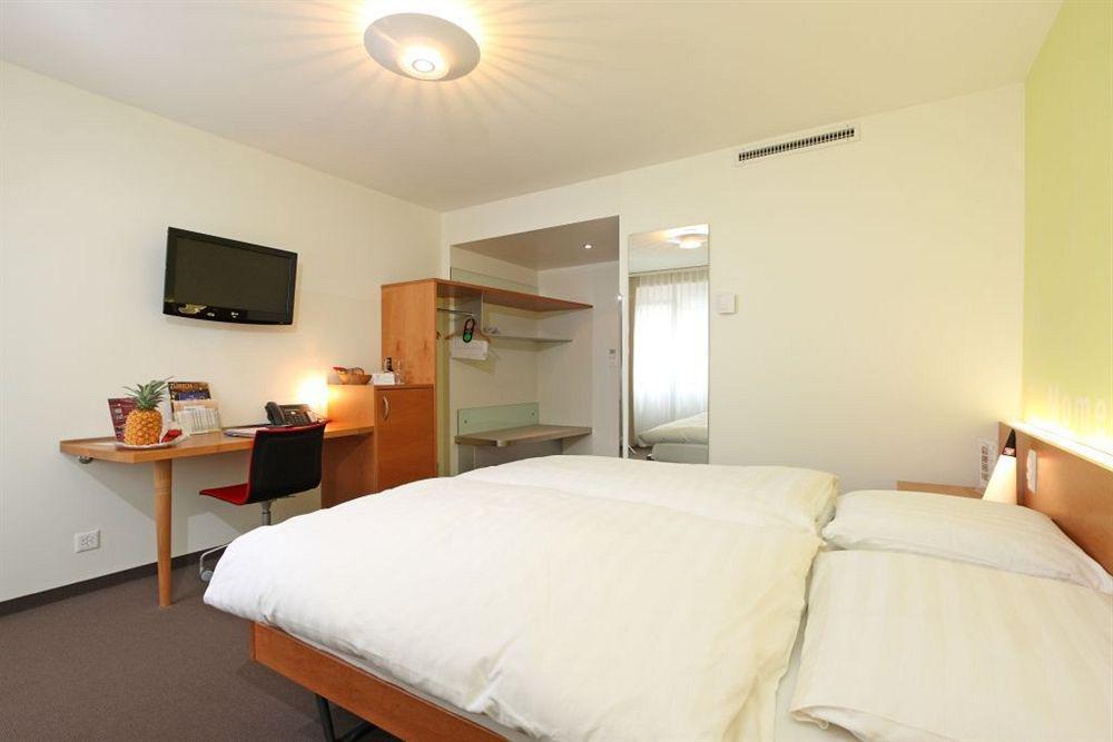 Sommerau-Ticino Swiss Quality Hotel Дітікон Номер фото